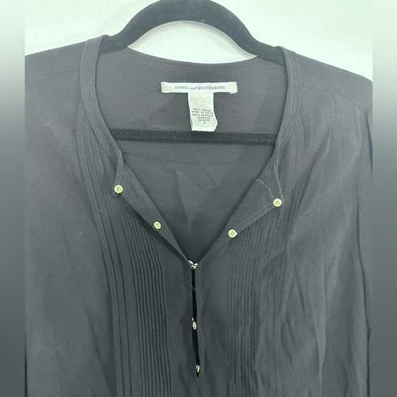Diane Von Furstenberg Hi Low Blouse Women's Size 2 Black Chiffon Gold Luxury - Picture 4 of 9
